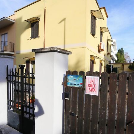 House 27 Apartment Fiumicino Bagian luar foto